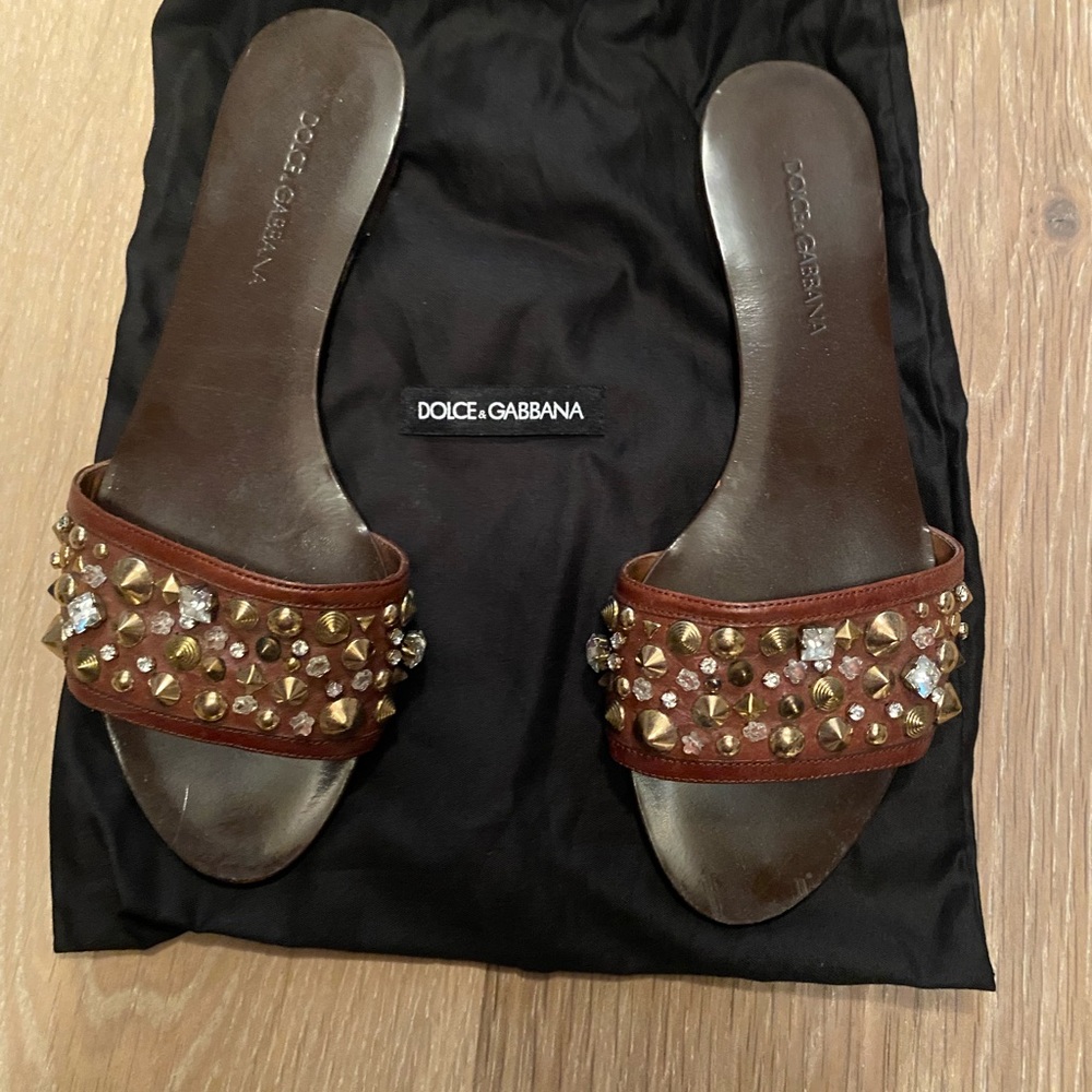 DOLCE & GABBANA leather jeweled slides